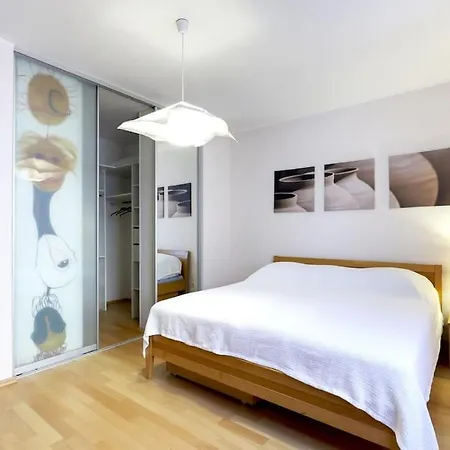 Apartment 3min2centre - 2 Bedroom Garage, View